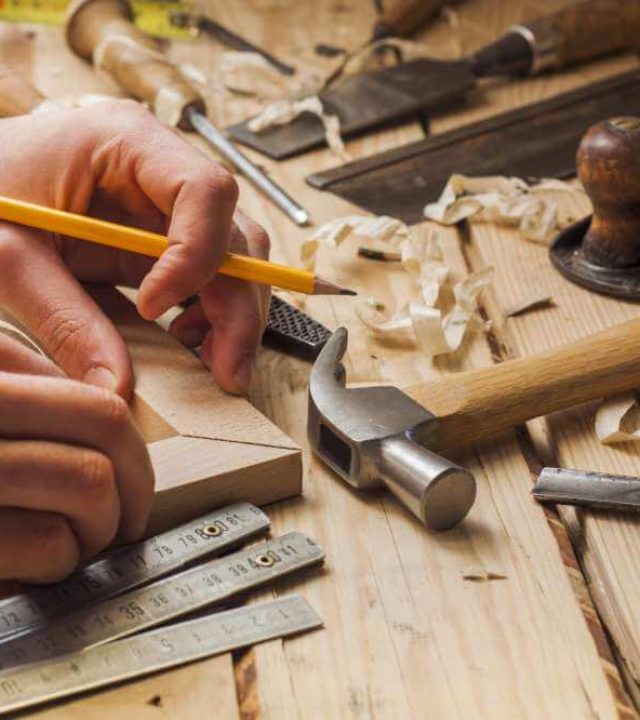 The-difference-between-a-joiner-and-a-carpenter-1